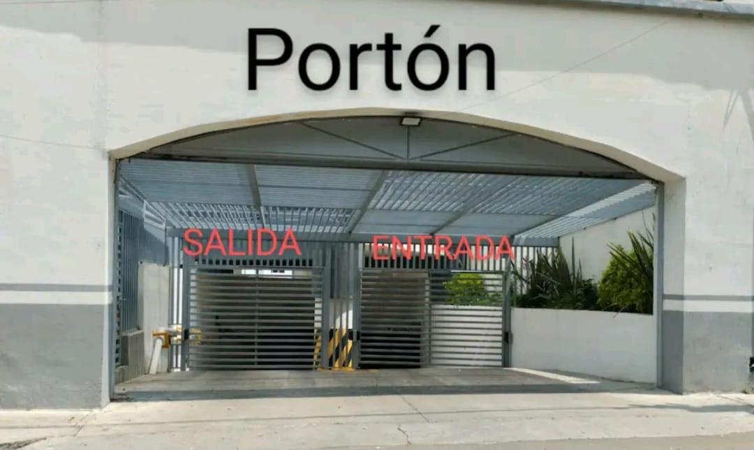 Апартаменти Departamento Nuevo Y Centrico Con Ambiente Familiar En Гвадалахара Екстер'єр фото